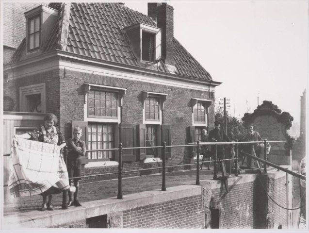 Sluiswachtershuisje 1935