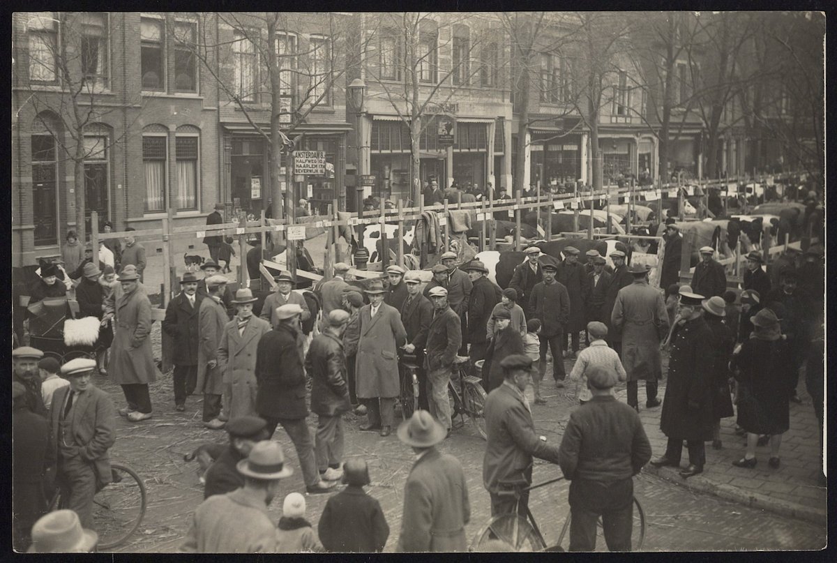 Paasveemarkt Gedempte Gracht anno 1929 21.47997