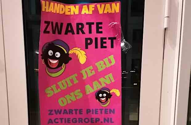 Aan het leren zingen Perth Zwarte Piet Posters bij Stadhuis - De Orkaan